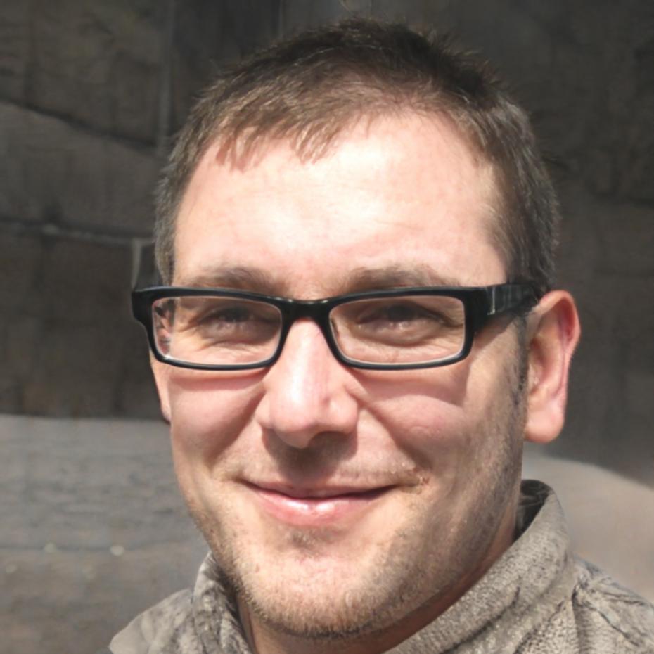 Portrait of Magnus Eriksson, CTO at DecenTech Solutions